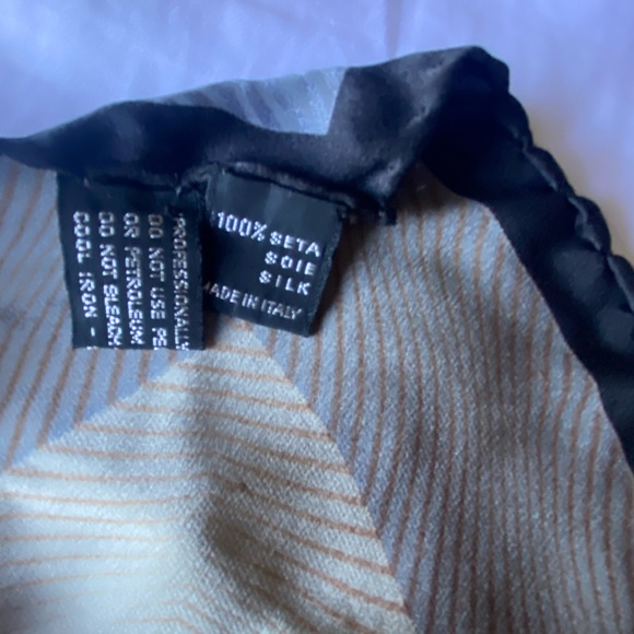 Versace Black and Gray Baroque Scarf - Picture 2 of 5